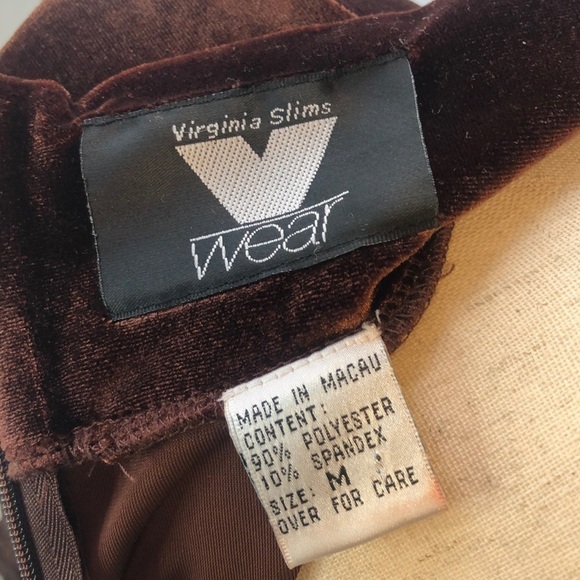 Vintage 1970s Virginia Slims V-Wear velour dress - Picture 5 of 6